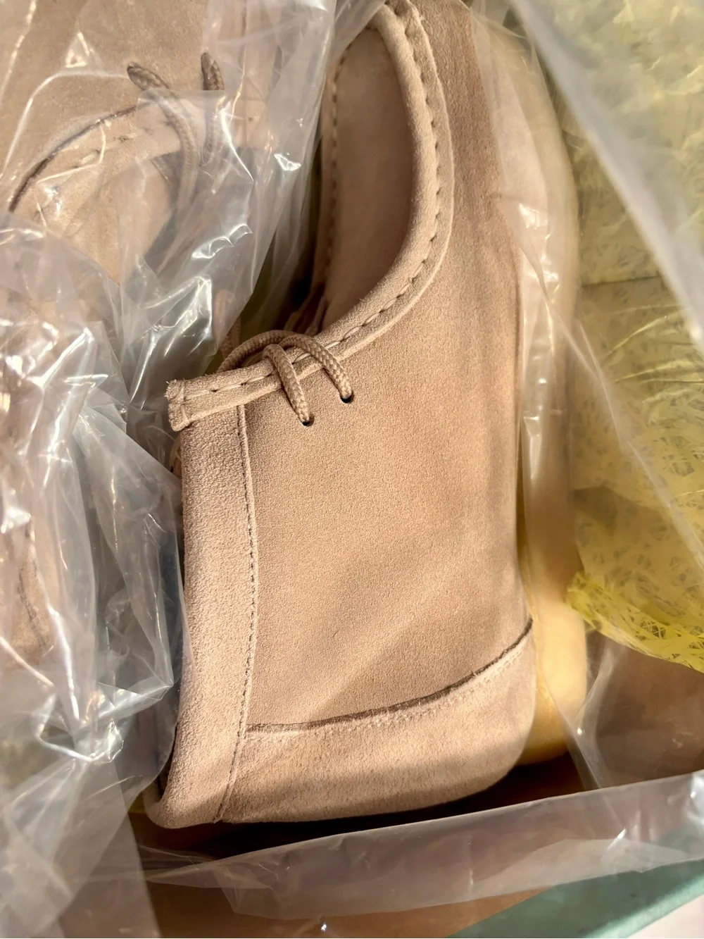 Roper Women's Sand Suede Gum Sticker Chukka Boots NIB Size 8.5 Moc Toe Flat Sole
